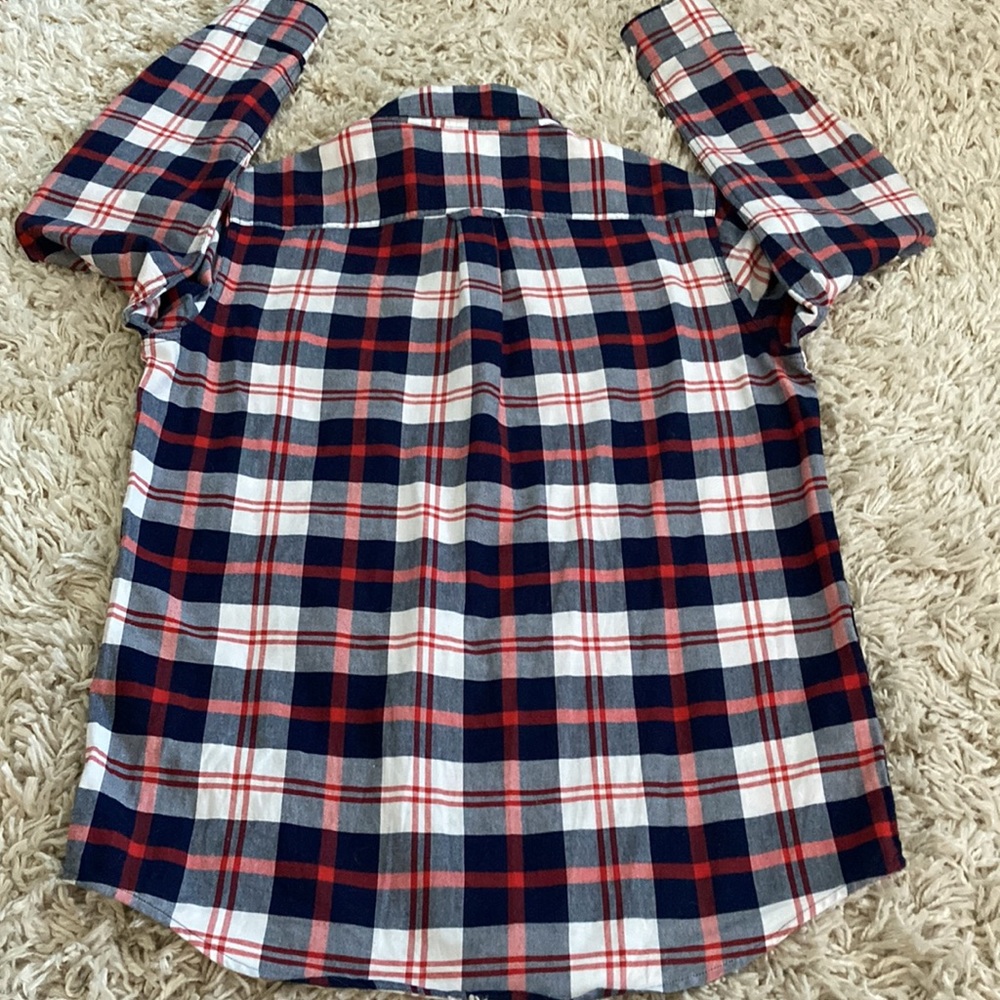 Shirt - Picture 3 of 4